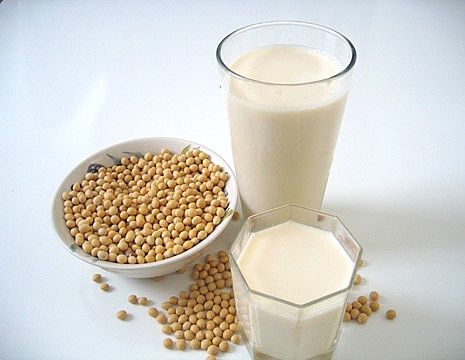 Sójové mléko je velmi škodlivé pro zuby